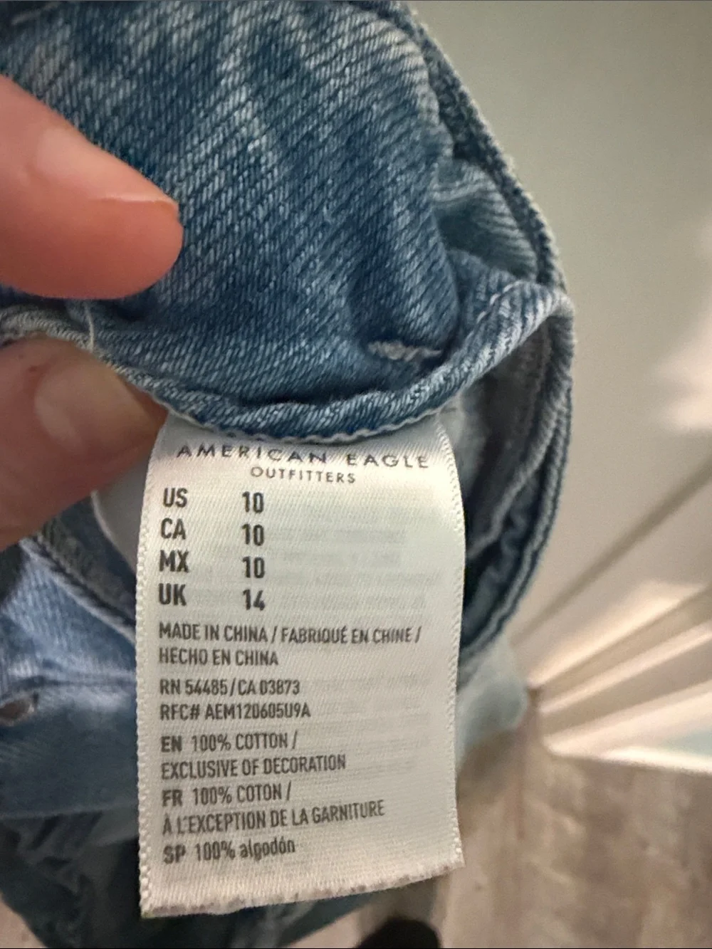 American Eagle Mom Short High-Waist Light Blue Denim Button-Front Women's Shorts